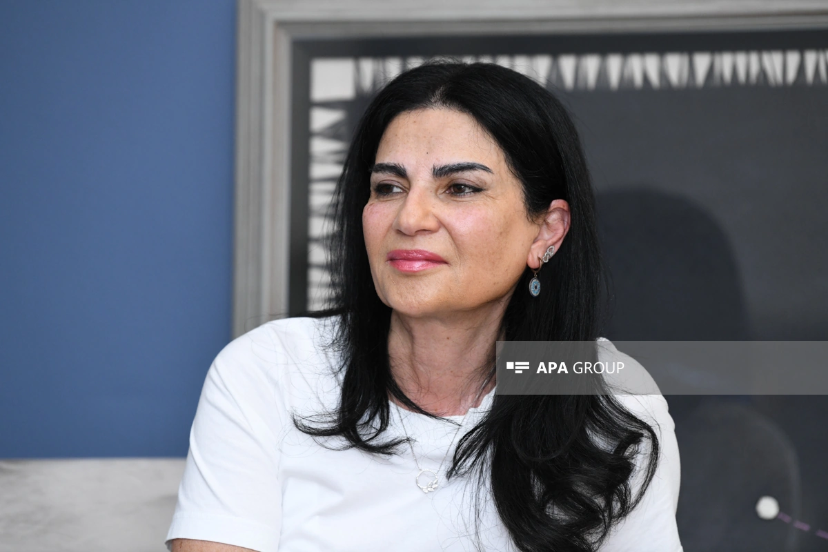 “Anam rusca oxumağımızı istəyirdi, atam özündən çıxdı” - Yusif Səmədoğlunun qızı ilə MÜSAHİBƏ