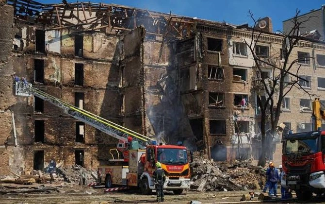 Rusiya Ukraynanı vurdu - 5 ölü, 30 yaralı
