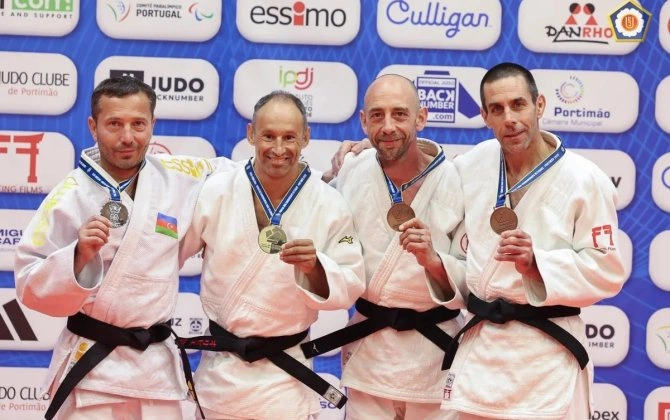 Veteran cüdoçularımız Avropa çempionatında daha iki medal qazanıblar - FOTO