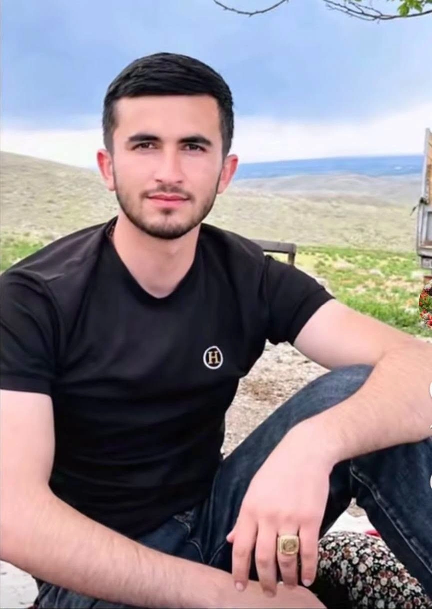 Qəzada ölən Pərvin əsgərlikdən yeni qayıtmışdı, nişanı olacaqdı - FOTO