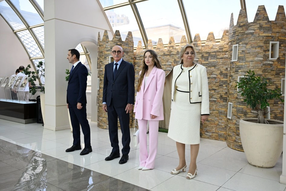 Alena Əliyeva “Zəkaların mübarizəsi II” olimpiadasının final mərhələsində - FOTOLAR