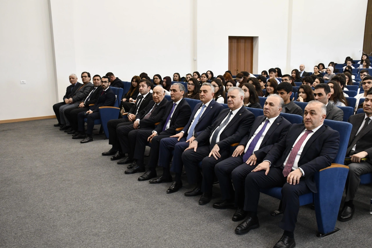 Vəkillər Kollegiyasının nümayəndə heyəti Qarabağ Universitetində - FOTOLAR