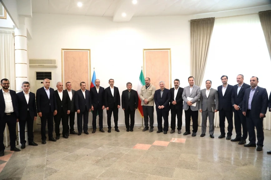 Azərbaycan və İranın dəmir yolu rəsmiləri Astara Terminalındakı tikinti işi ilə tanış olub - FOTO