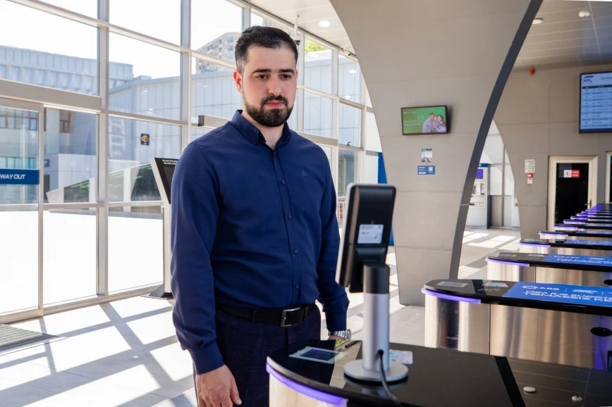 İctimai nəqliyyatda ilk: ADY üztanıma ilə ödəniş sistemini tətbiq etdi - FOTO/VİDEO