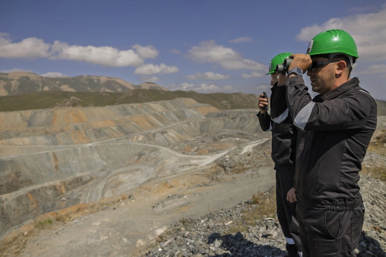 “AzerGold” Zod qızıl yatağında ilk qazma-partlayış əməliyyatını həyata keçirib - FOTO/VİDEO