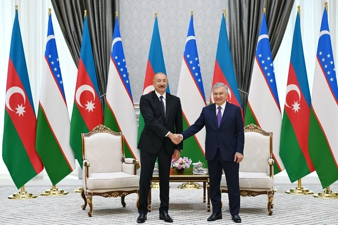 Daşkənddə Azərbaycan və Özbəkistan Prezidentlərinin təkbətək görüşü olub