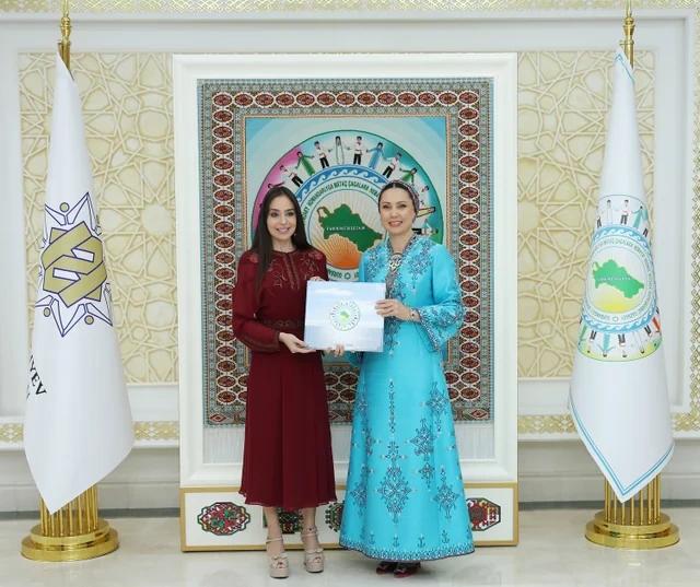 Leyla Əliyeva Arkadağ şəhərində Oğulcahan Atabayeva ilə görüşüb - FOTO