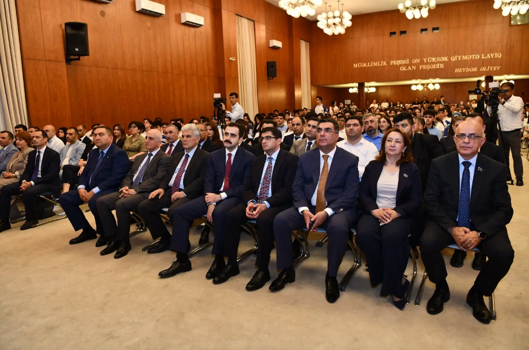 ADNSU-da Respublika Fənn Olimpiadalarının qalibləri mükafatlandırılıb - FOTO