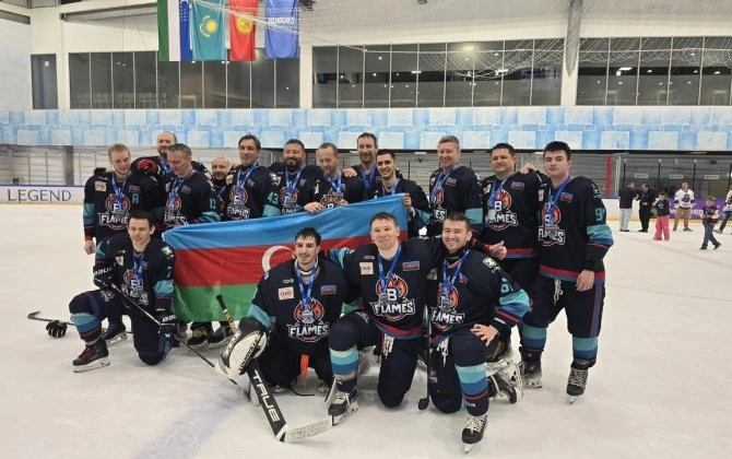 Azərbaycan hokkeyində tarixi uğur: “Baku Flames” Daşkənddə fəxri  kürsüyə çıxdı! - FOTO