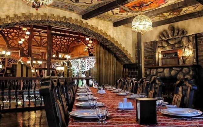 Azərbaycanda kafe və restoranlar saat 9-da BAĞLANACAQ?