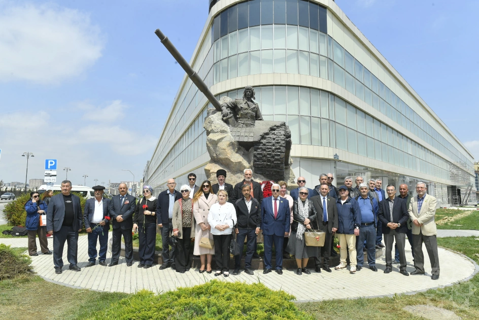 Milli Qəhrəman Albert Aqarunovun xatirəsi yad edilib - FOTO