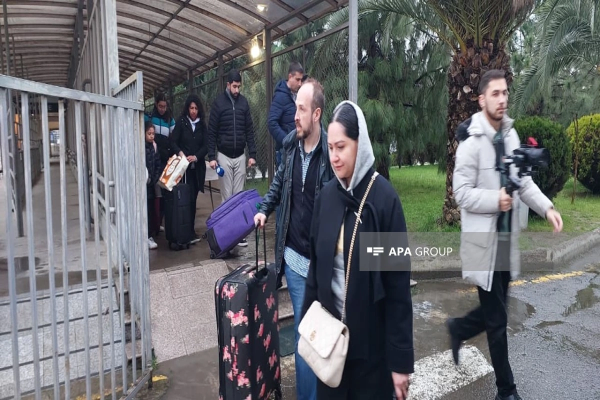 Meksika diplomatları İrandan Azərbaycan sərhədi ilə təxliyə olunub - FOTO