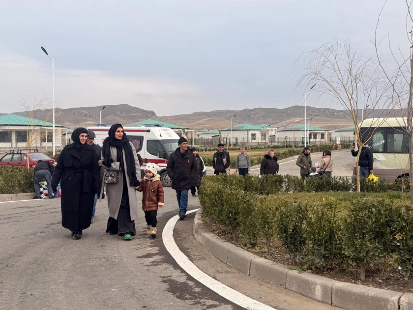 Növbəti köç karvanı Məmmədbəyliyə çatdı - FOTO