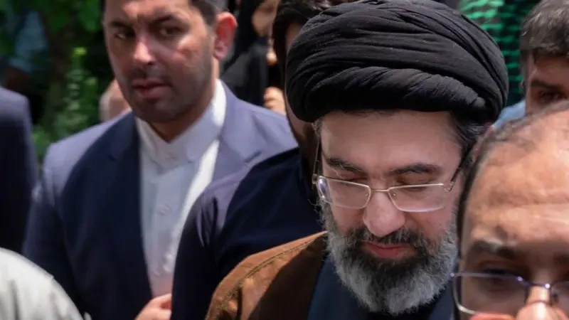 "Bir baş kəsiləndə yeniləri çıxır": İran rejimi necə davamlı sistem qurub" - BBC