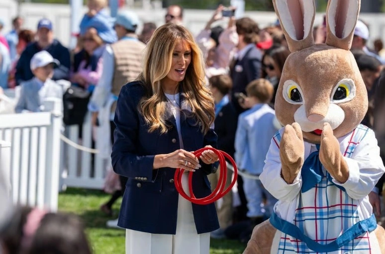 "Melaniya Trampın dönüşü: "soyuq birinci xanım"dan siyasi və maliyyə oyunçusuna" - "Vesty"