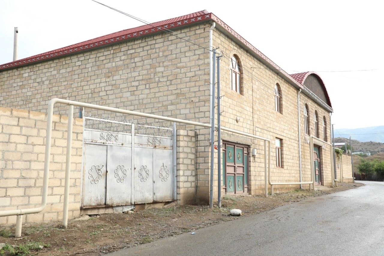 Daha bir yeni yaşayış massivi qazlaşdırılır - FOTO/VİDEO