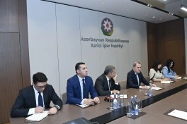 Ceyhun Bayramov ABŞ Senatının Xarici Əlaqələr Komitəsinin üzvü ilə görüşüb - FOTO