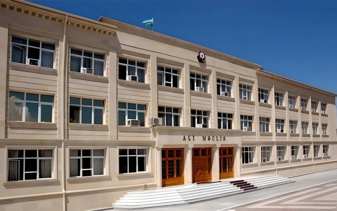 Naxçıvan Ali Məclisi sədrinin bəzi fərmanları ləğv edilib