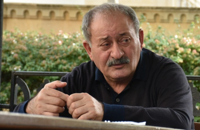 “Hər dəfə akademik tamaşalar oynayırıq, amma tamaşaçıların istəyini də nəzərə almalıyıq ki....” - ÖZƏL+FOTO