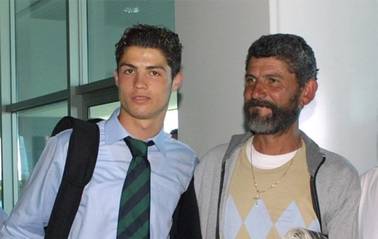 Ronaldo atasını təbrik edib şəkil paylaşdı