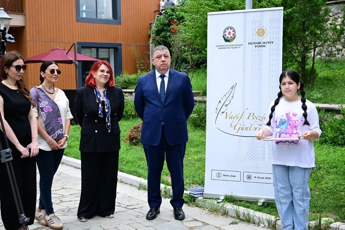 Şuşada "Kitab dayanacağı" istifadəyə verilib - FOTO
