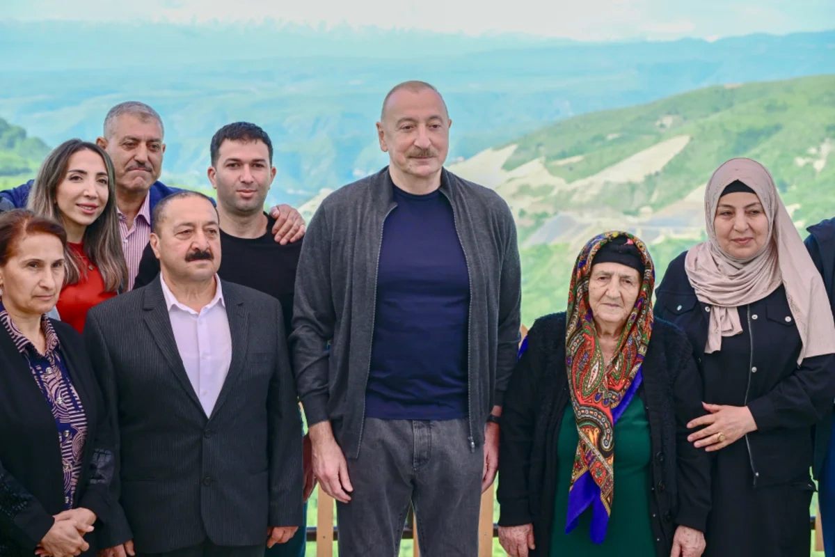 İlham Əliyev Şuşanın Böyük Qaladərəsi kəndində - FOTOLAR