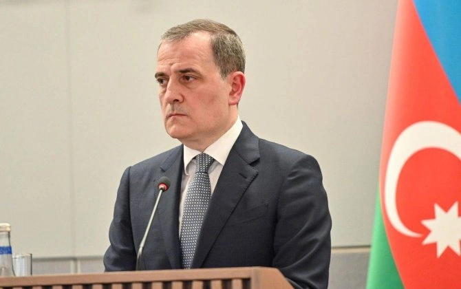 Ceyhun Bayramov Türkiyəyə getdi