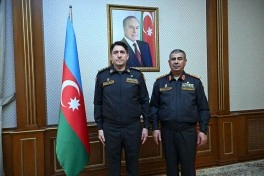 Müdafiə naziri yeni generallara rütbələrini təqdim edib - FOTO