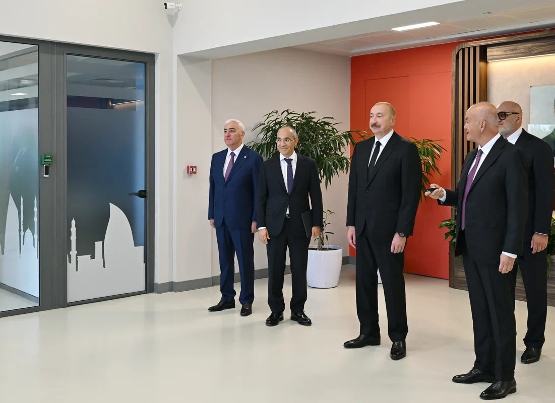 İlham Əliyev Pirallahı Sənaye Parkında dərman istehsalı müəssisəsinin açılışında iştirak etdi - FOTO
