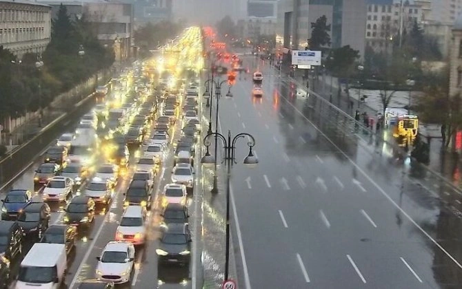 Bakıda bu yollarda sıxlıq var - SİYAHI