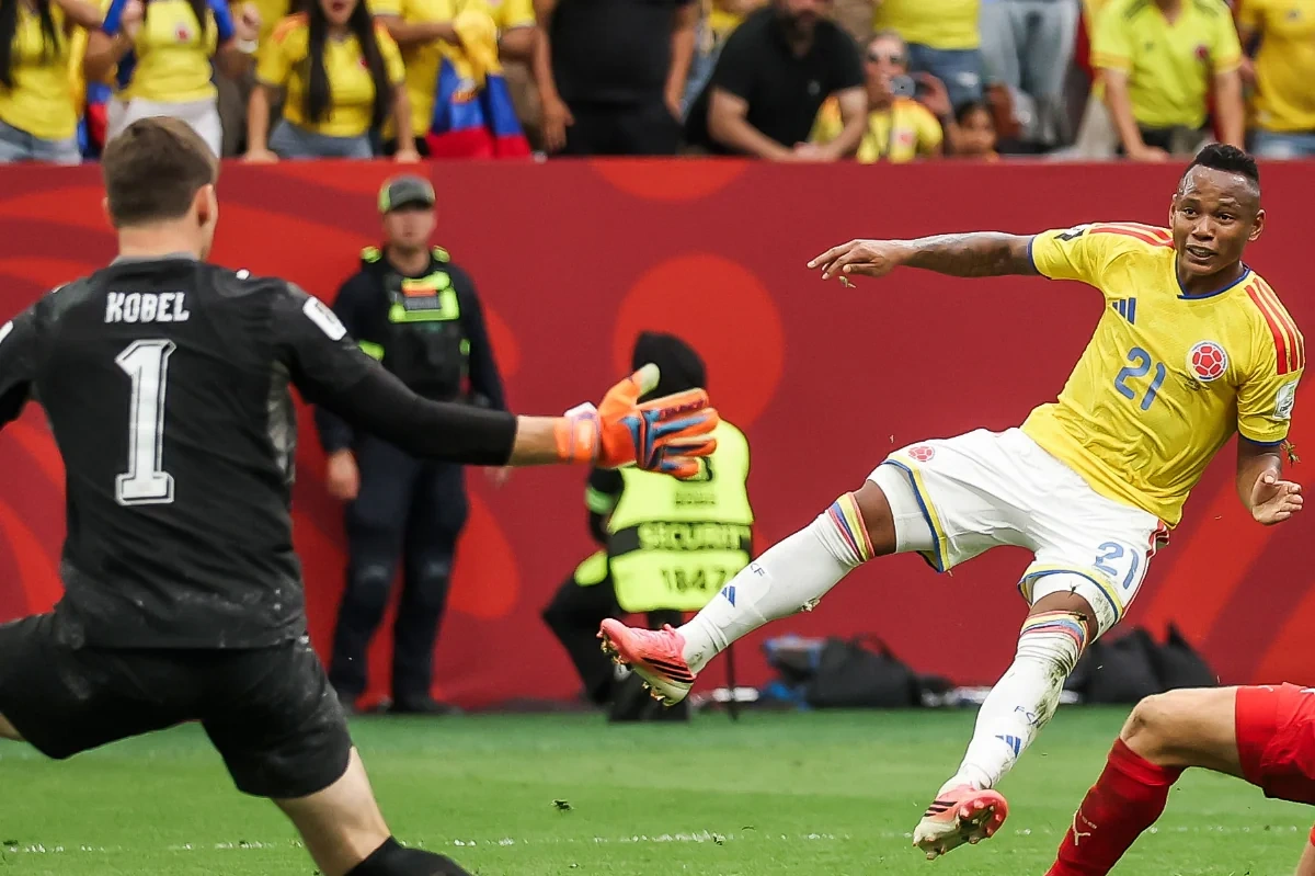 Kolumbiyalı futbolçu təhdidlərə görə mundialdan ölkəsinə qayıda bilməyib
