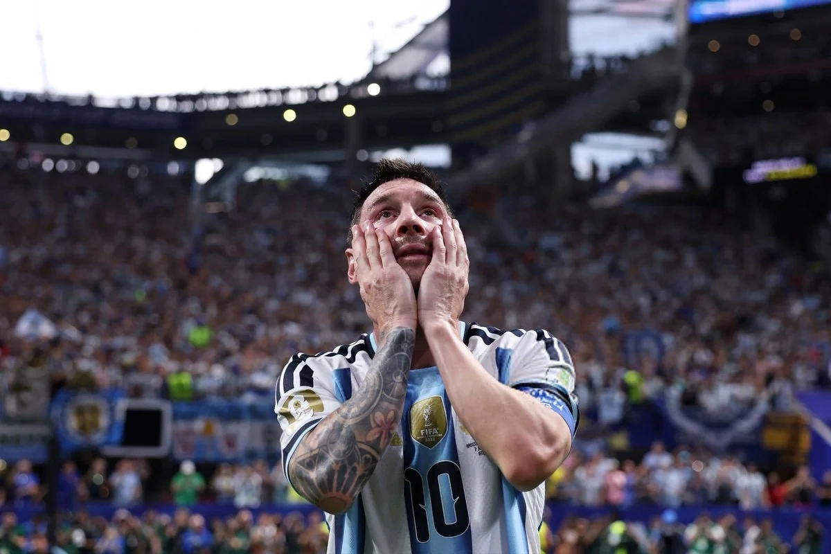 Messi azarkeşlərə müraciət etdi - FOTO