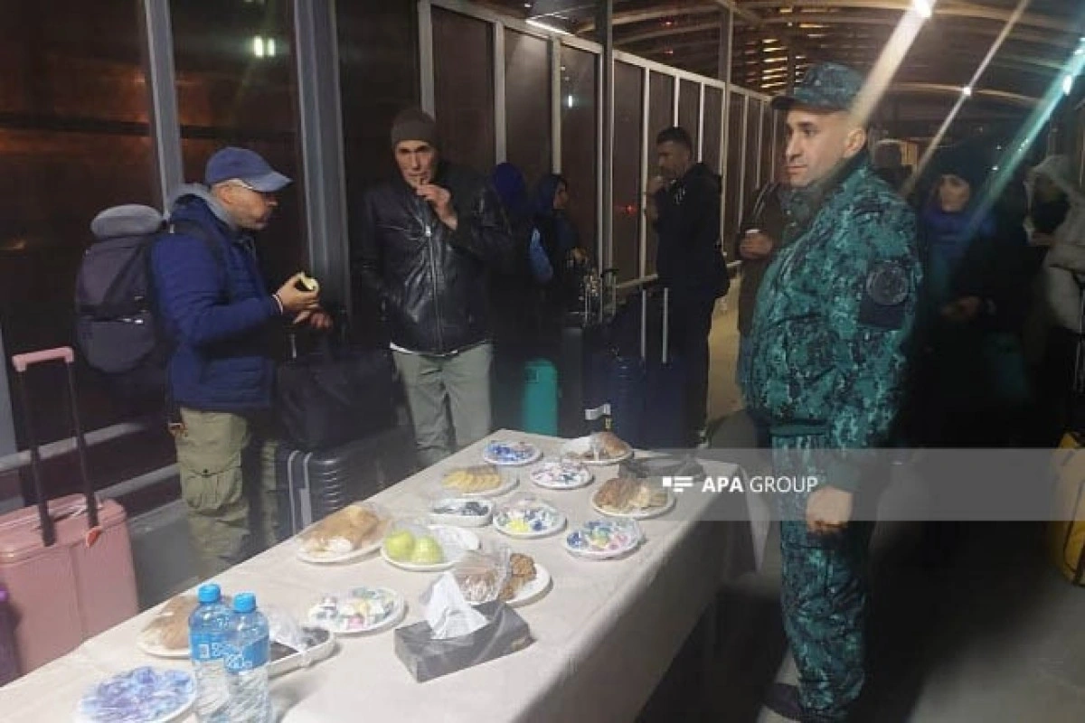 İrandan bir neçə ölkənin diplomatları Azərbaycana təxliyə edilib - FOTO