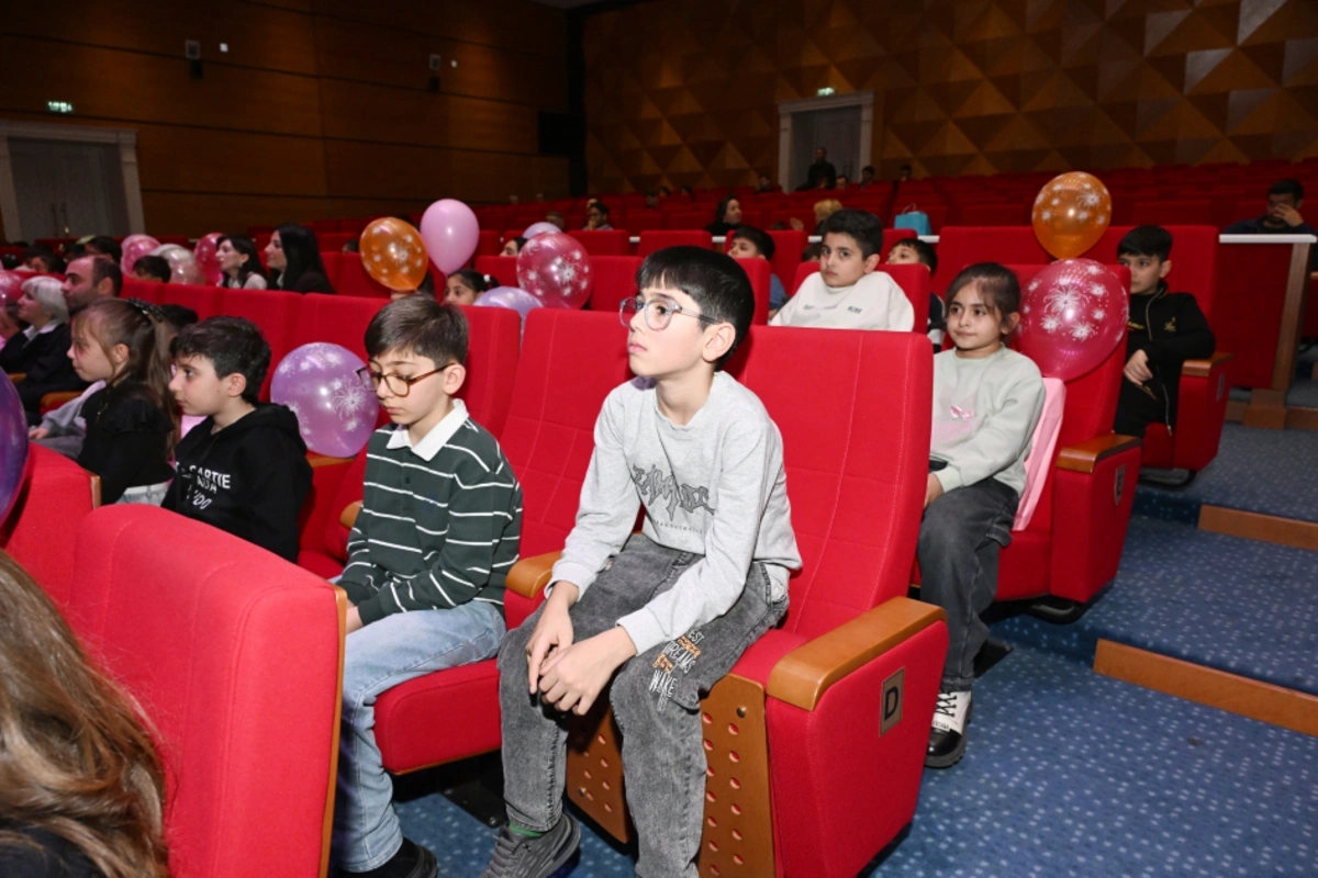 Gəncə Dövlət Dram Teatrında "İsi və Piti" animasiya serialının premyerası olub - FOTO
