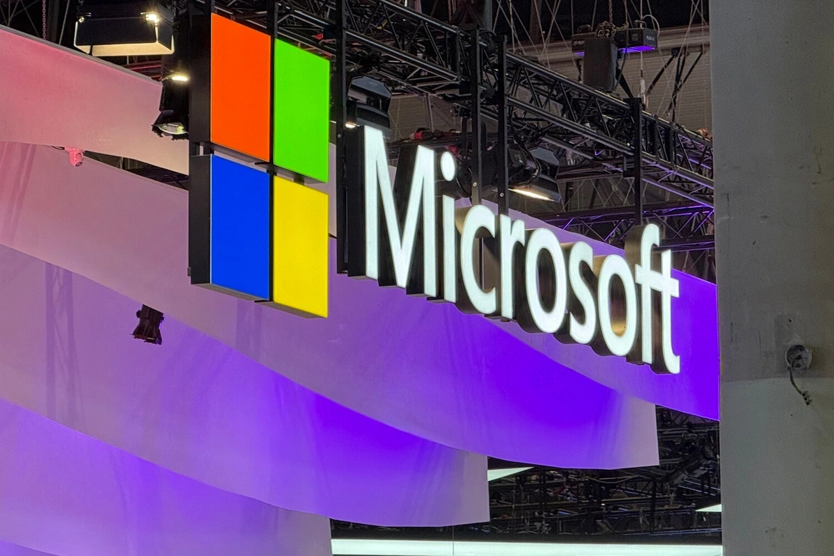 "Microsoft"un rəhbəri Sİ ilə "dil tapa bilməyənləri" işdən getməyə çağırdı