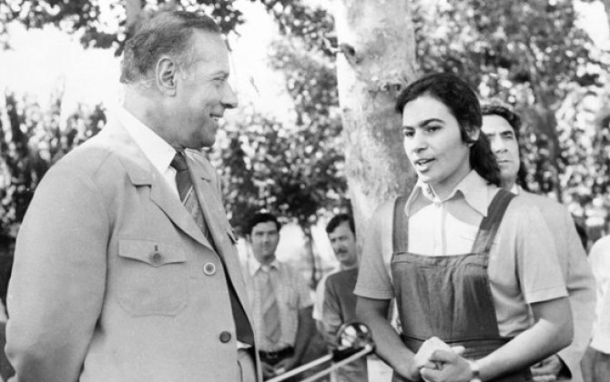 “Heydər Əliyevlə Milli Məclisdə yanaşı otururduq, deyirdi ki, “qızım, mənə görə özünü təhlükəyə atma, sənə ziyan edərlər” - FOTO+ÖZƏL