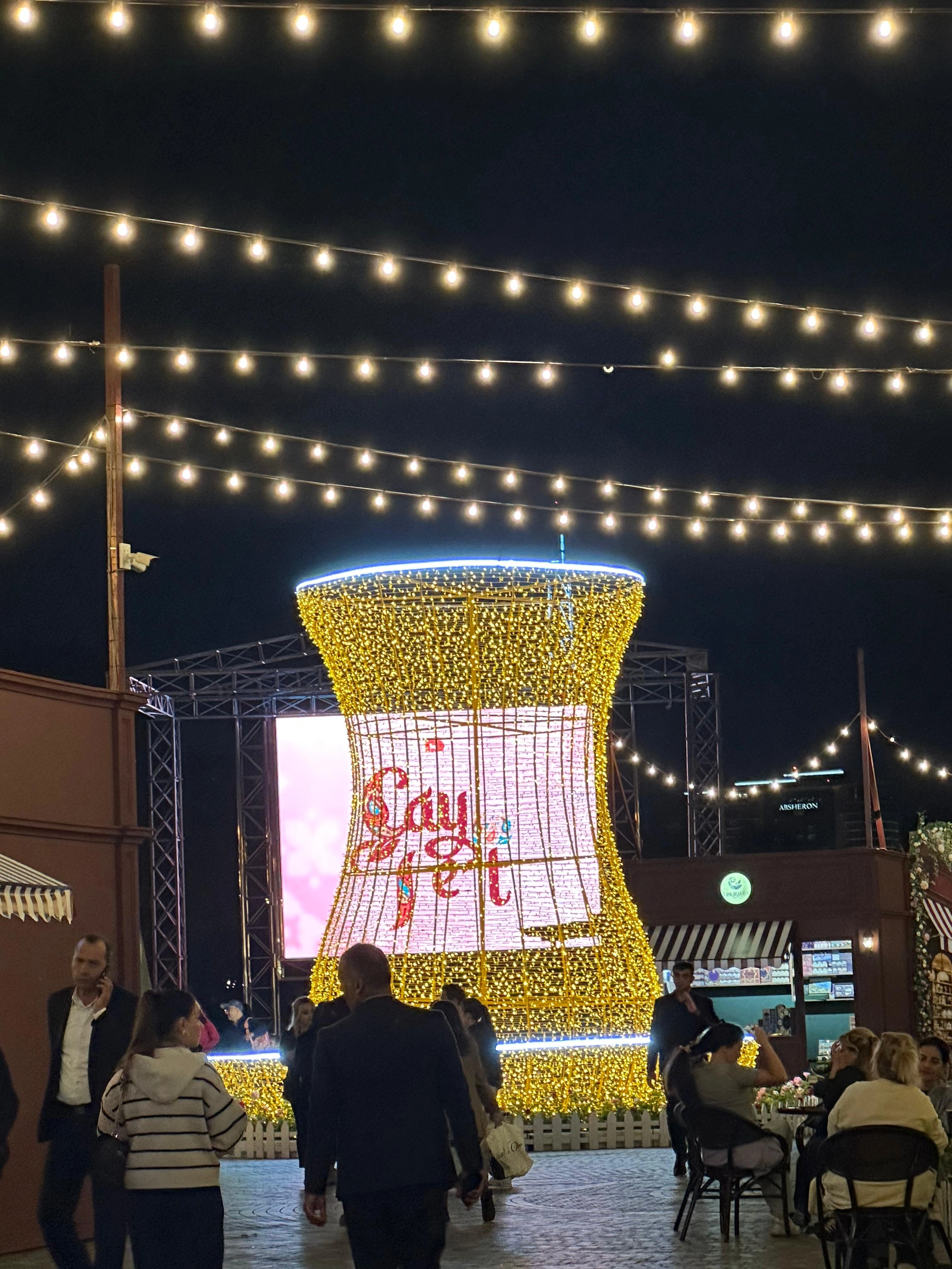 Bakı bulvarında Çay Festivalı keçirilir - FOTO