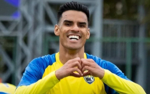 “Kəpəz” braziliyalı hücumçu ilə yollarını ayırdı