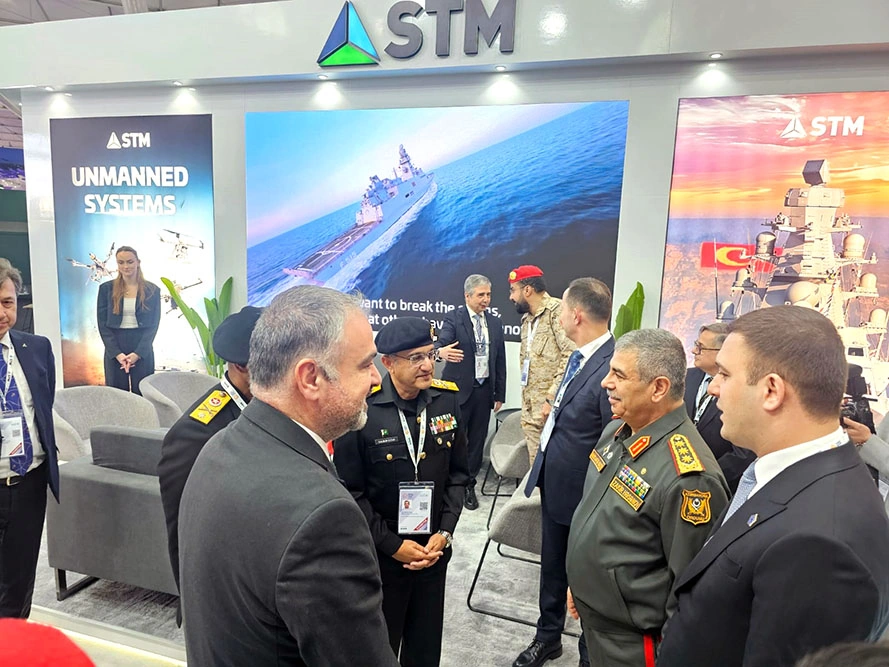 Azərbaycan nümayəndə heyəti "World Defense Show" sərgisində iştirak etdi - FOTO