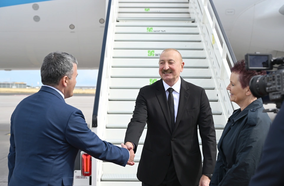 Prezident İlham Əliyev Almaniyaya rəsmi səfər edib - FOTO