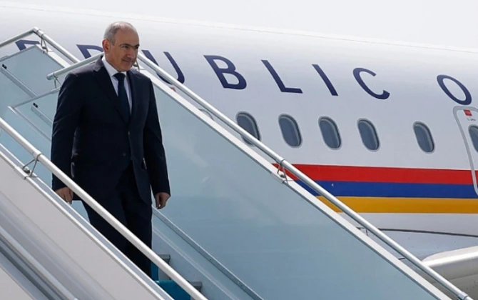 Nikol Paşinyan Türkmənistana getdi