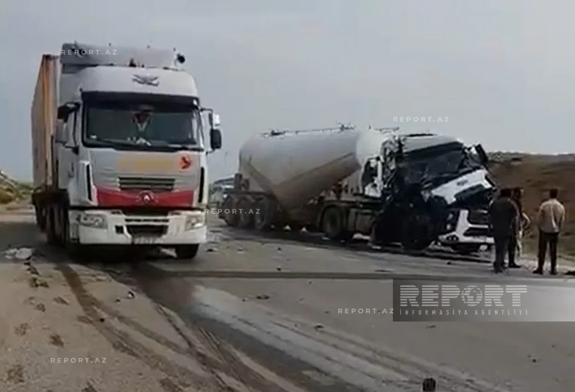 Sumqayıtda yük avtomobilləri toqquşub