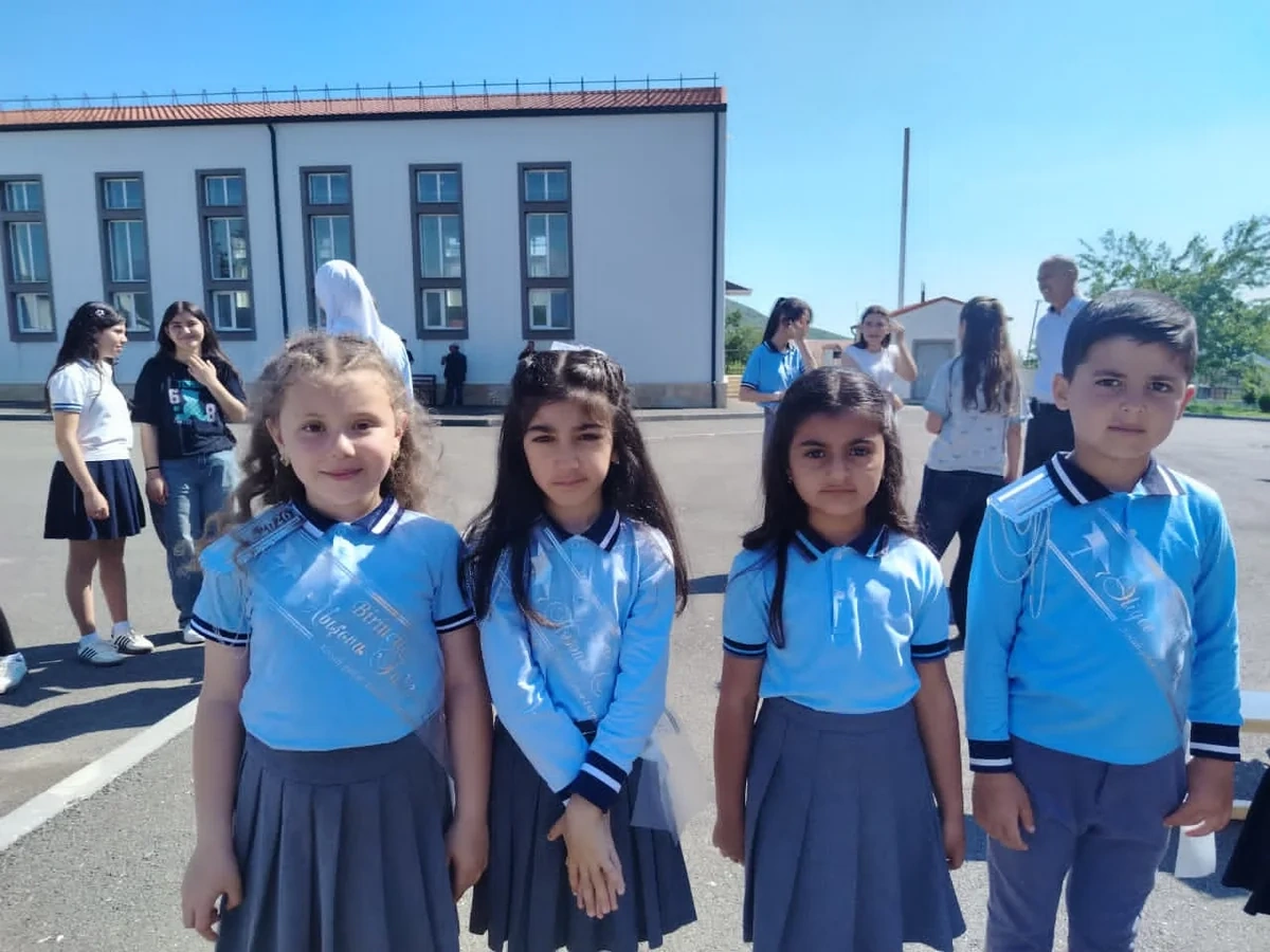 Xankəndi, Xocalı və Ağdərə məktəblərində "Son zəng" çalındı - FOTO