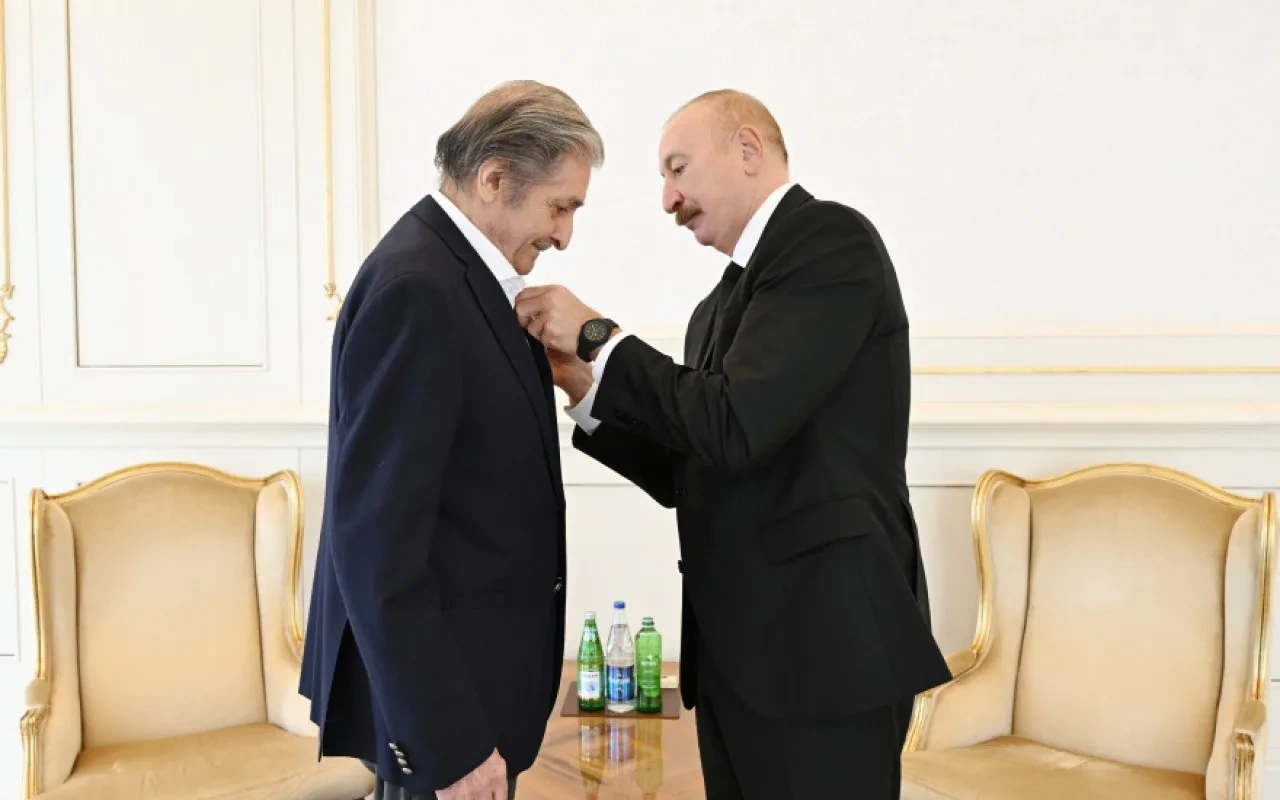 Prezident Fərhad Xəlilova “İstiqlal” ordenini təqdim etdi - FOTOLAR