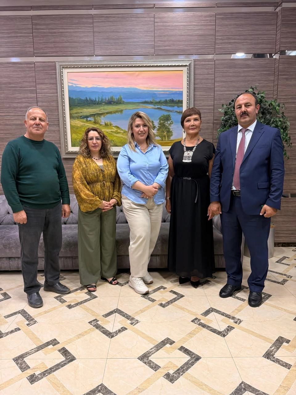 Əkbər Qoşalı Başqırdıstan Yazıçılar Birliyinin ən yüksək medalı ilə təltif olundu - FOTO
