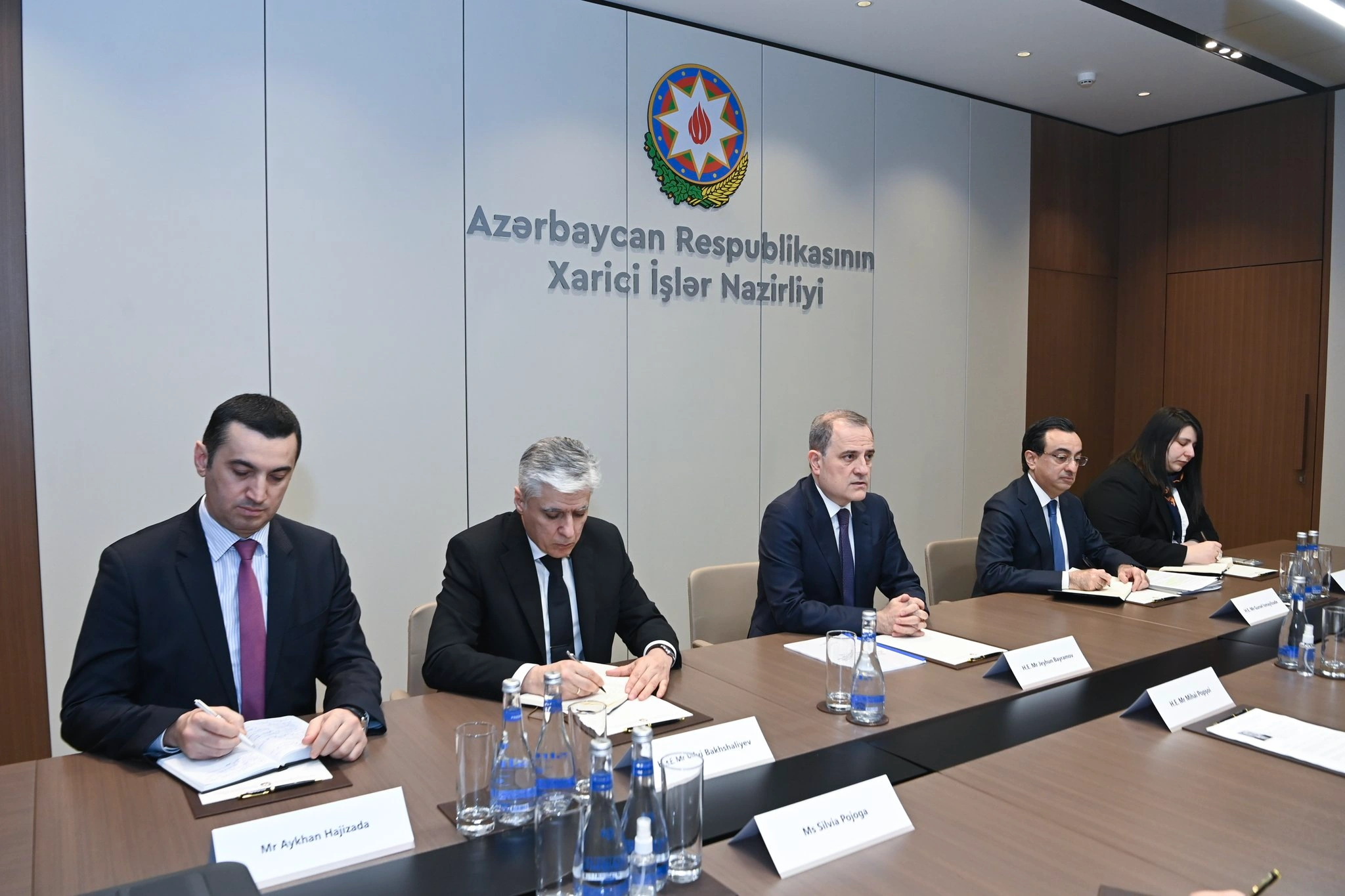 Azərbaycan və Moldova XİN başçıları arasında geniştərkibli görüş keçirilib - YENİLƏN-İB+FOTO