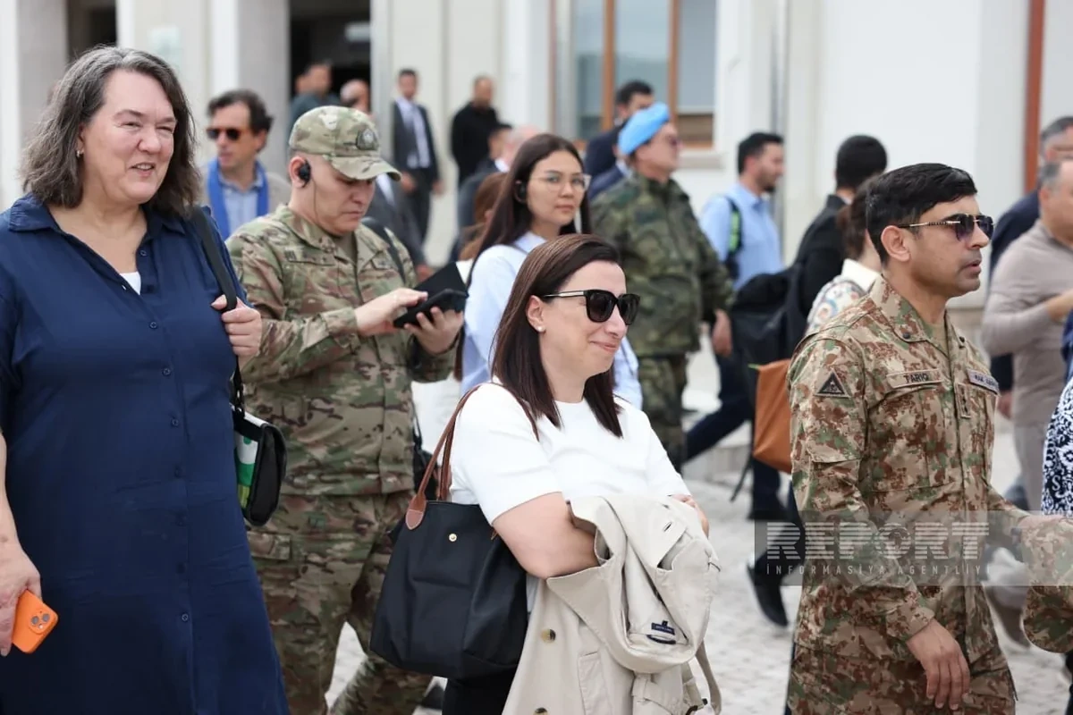 Xarici diplomatlar Qarabağ Universitetinin fəaliyyəti ilə tanış olublar - FOTO