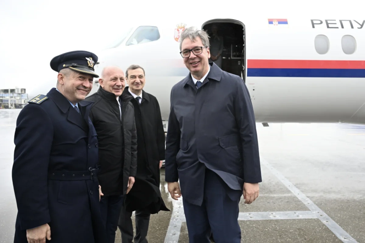 Serbiya prezidenti Azərbaycana səfərə gəlib - FOTO