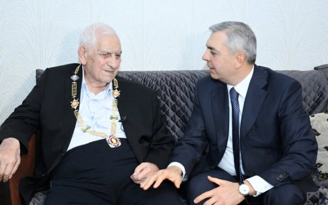 Xalq şairi Nəriman Həsənzadəyə “Heydər Əliyev” ordeni təqdim edildi - FOTOLAR