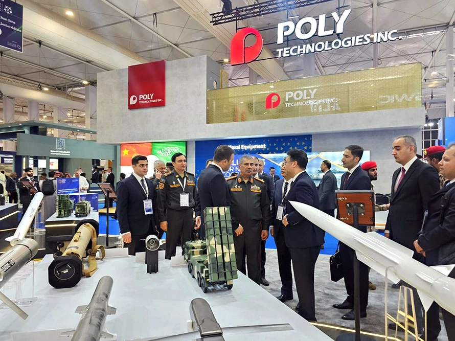 Azərbaycan nümayəndə heyəti "World Defense Show" sərgisində iştirak etdi - FOTO